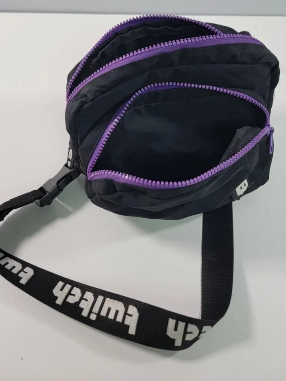 TwitchCon Exclusive Fanny Pack Belt Bag - Streamer Gamer Purple Trim